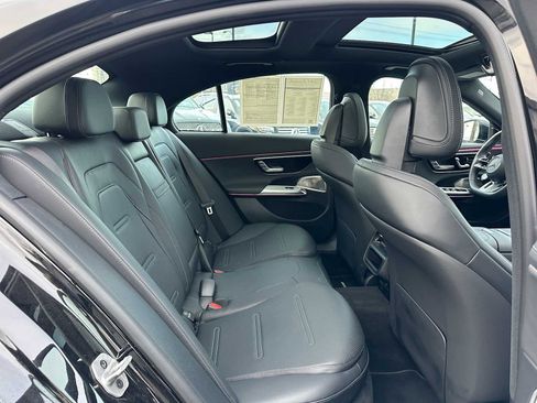Used 2025 Mercedes-Benz E 53 AMG e 4MATIC Sedan image 12