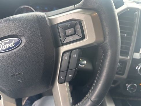 Used 2019 Ford F350 Lariat image 22