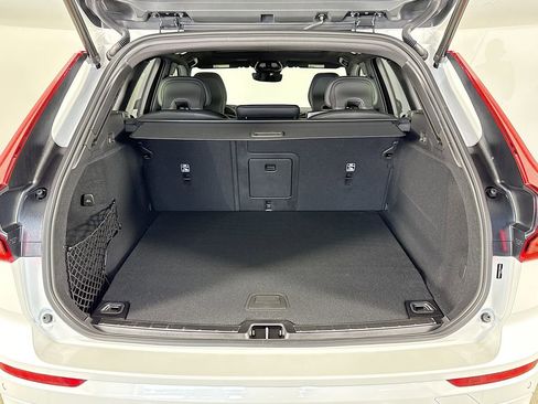 New 2026 Volvo XC60 T8 Ultra w/ Climate Package PRO image 27