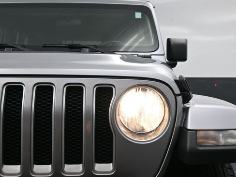 Used 2021 Jeep Wrangler Unlimited Sahara image 18