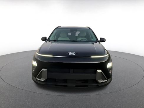 Used 2025 Hyundai Kona SEL image 4