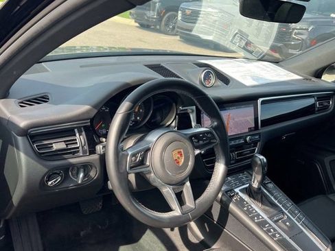 Used 2021 Porsche Macan AWD/4WD image 12