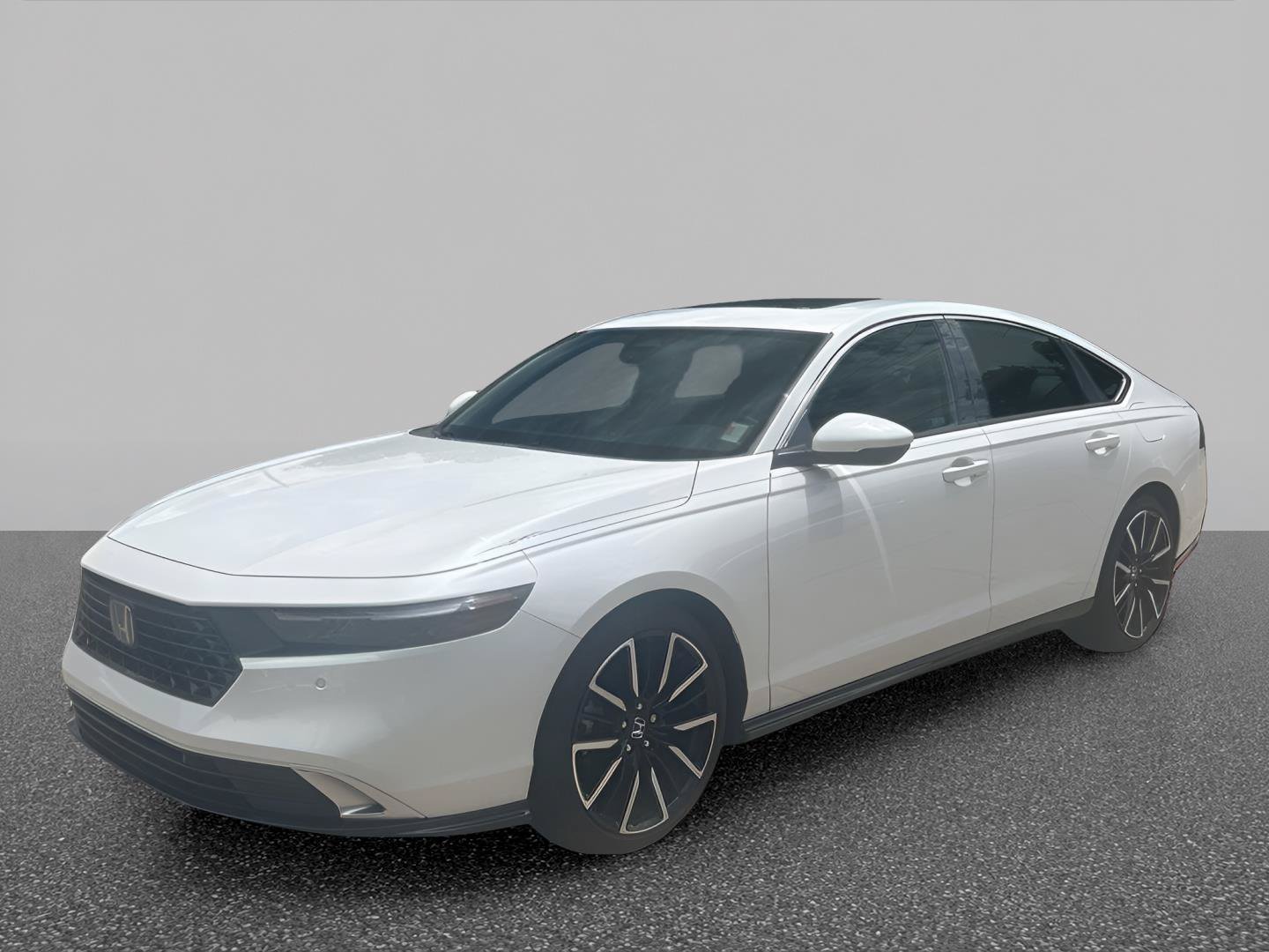 Used 2025 Honda Accord Touring image 1