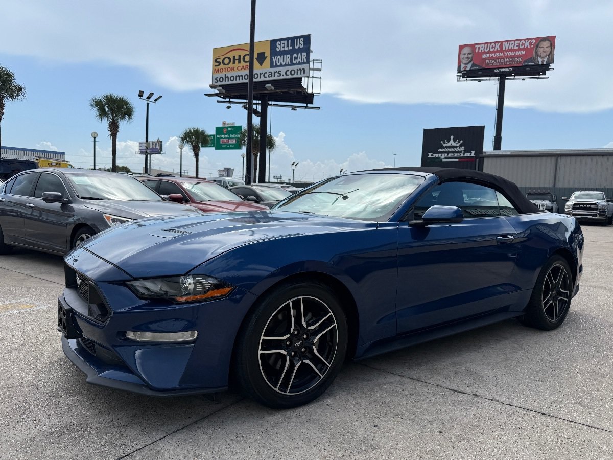 Used 2023 Ford Mustang Premium RWD image 7