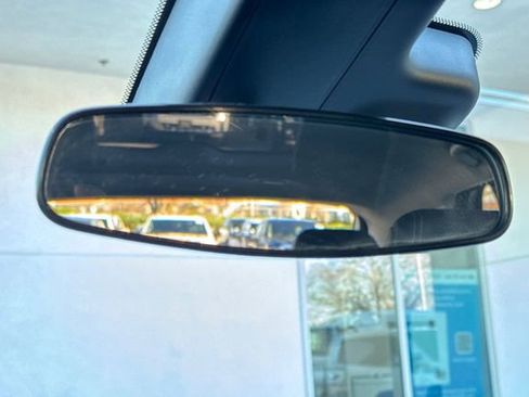 Used 2025 Buick Encore GX Preferred image 25