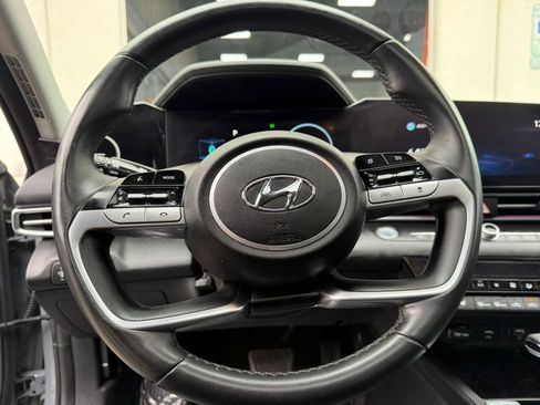 Used 2021 Hyundai Elantra Limited w/ Cargo Package FWD image 31