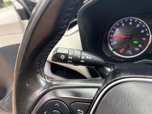 Used 2019 Toyota RAV4 XLE Premium image 21