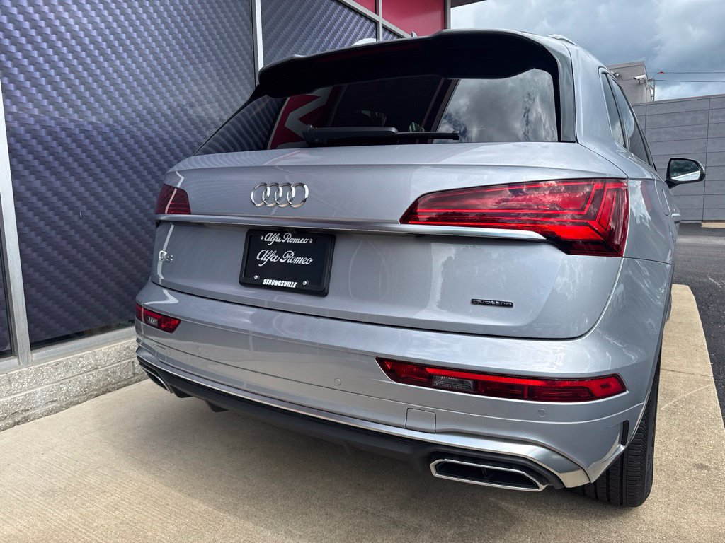 Used 2023 Audi Q5 2.0T Premium w/ Convenience Package AWD/4WD image 7