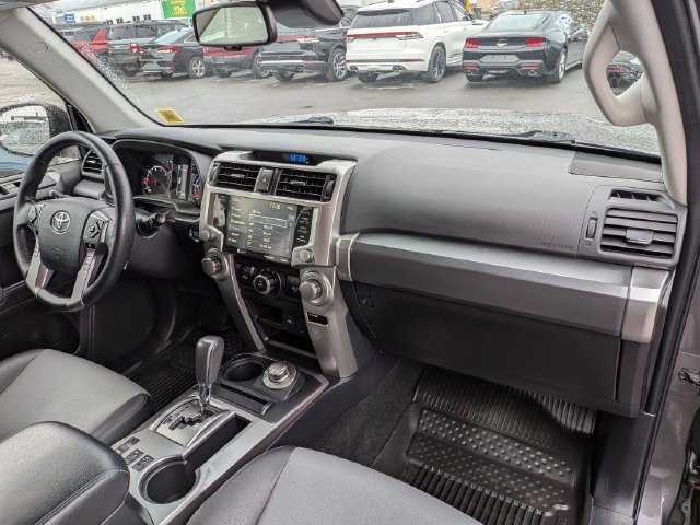 Used 2023 Toyota 4Runner SR5 Premium w/ Moonroof Package AWD/4WD image 22