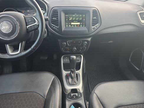 Used 2021 Jeep Compass Latitude w/ Convenience Group FWD image 10
