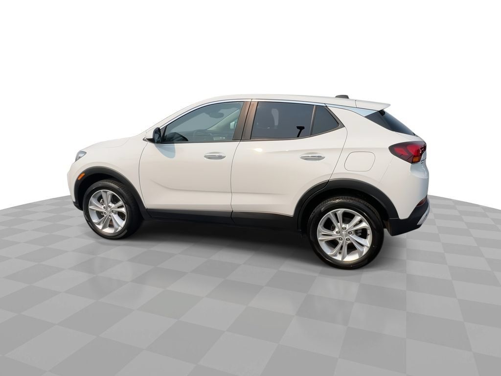 Used 2023 Buick Encore GX Preferred w/ Cold Weather Comfort Package AWD/4WD image 5