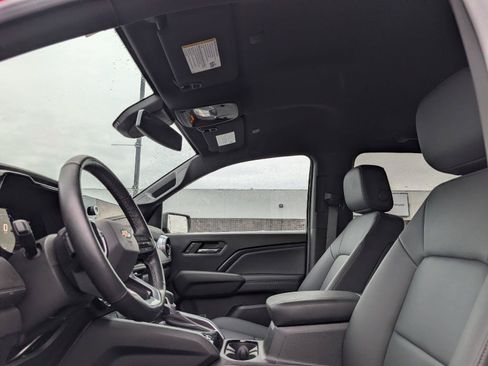 Used 2023 Chevrolet Colorado LT w/ LT Convenience Package III AWD/4WD image 9