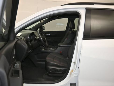 Used 2022 Chevrolet Equinox RS w/ Infotainment Package FWD image 21