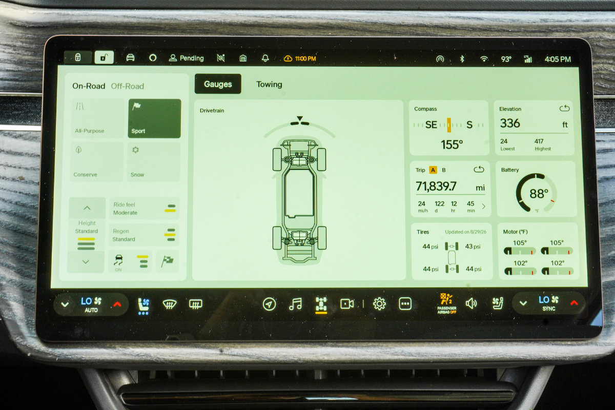 Used 2022 Rivian R1T Adventure AWD/4WD image 21