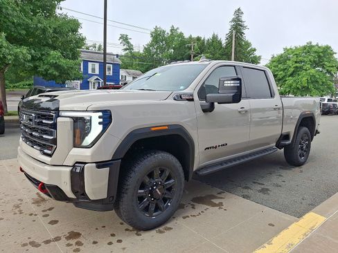 New 2026 GMC Sierra 2500 AT4 w/ AT4 Premium Plus Package AWD/4WD image 3