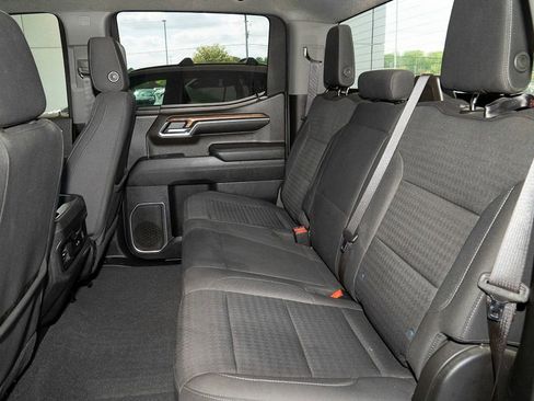 Used 2023 Chevrolet Silverado 1500 LT image 16