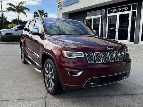 Used 2017 Jeep Grand Cherokee Overland image 8