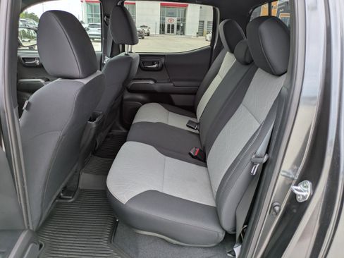 Certified 2023 Toyota Tacoma TRD Sport image 14