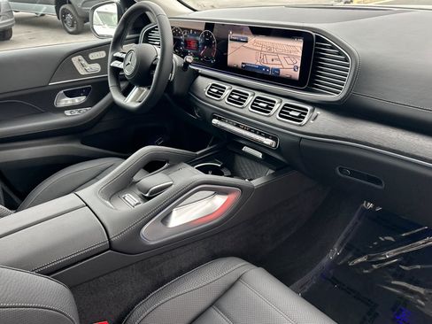 New 2026 Mercedes-Benz GLS 450 4MATIC image 17