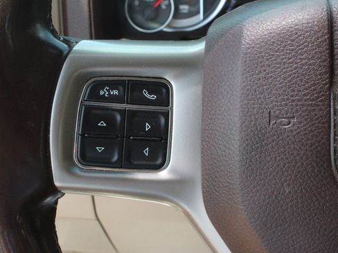 Used 2017 RAM 2500 Laramie w/ Convenience Group AWD/4WD image 18