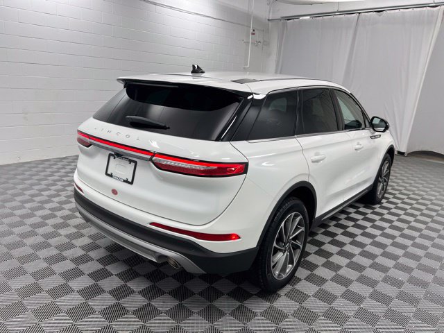 Used 2023 Lincoln Corsair AWD w/ Equipment Group 101A image 5