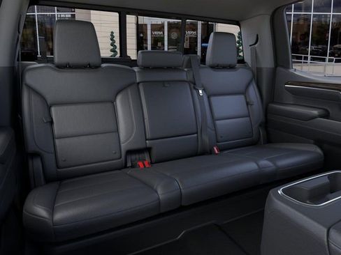 New 2026 GMC Sierra 1500 SLT image 17