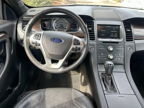 Used 2015 Ford Taurus Limited AWD/4WD image 14