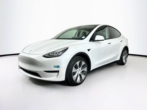 Used 2021 Tesla Model Y Long Range AWD/4WD image 3
