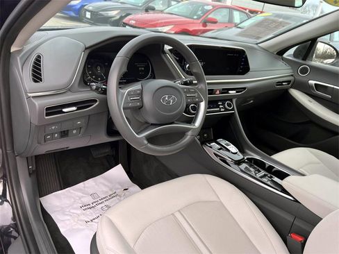 Certified 2023 Hyundai Sonata SEL w/ Convenience Package image 9