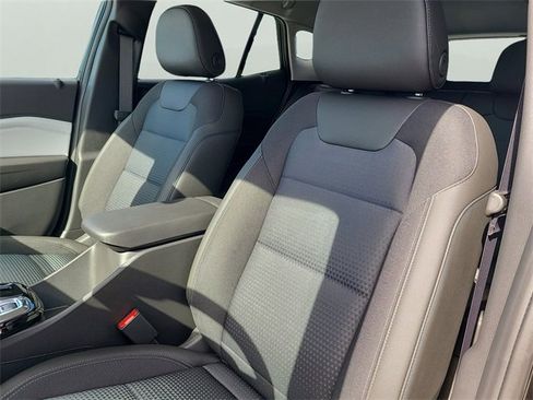 New 2026 Chevrolet Trax LT w/ Driver Confidence Package image 21