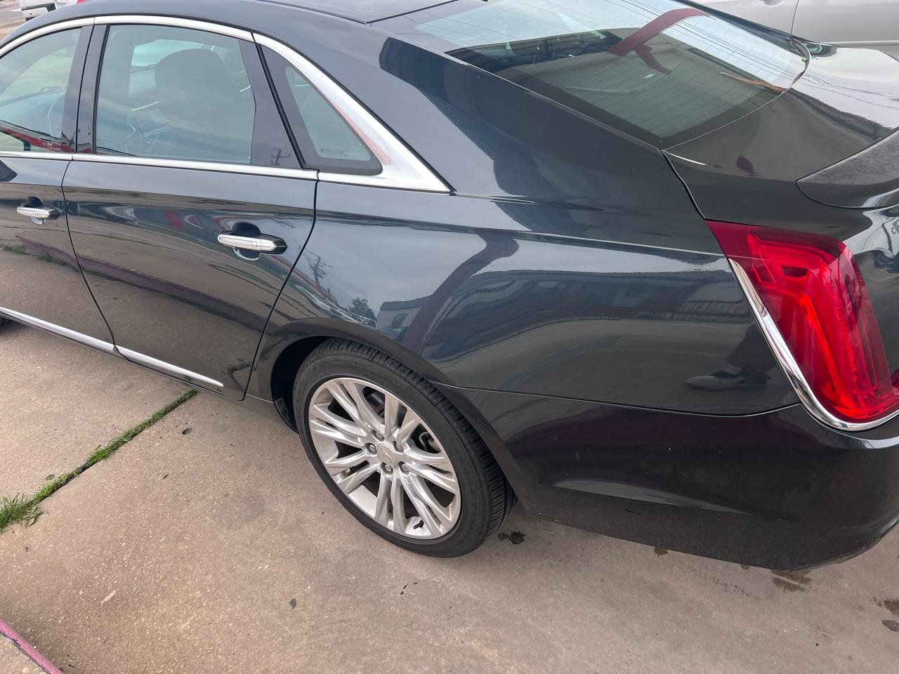 Used 2018 Cadillac XTS Luxury FWD image 3