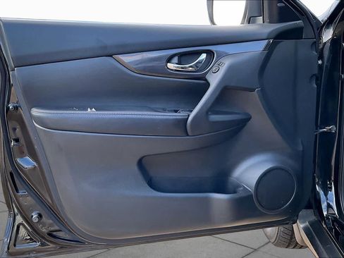 Used 2019 Nissan Rogue S w/ Special Edition Package AWD/4WD image 21