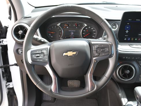 Used 2023 Chevrolet Blazer LT image 13