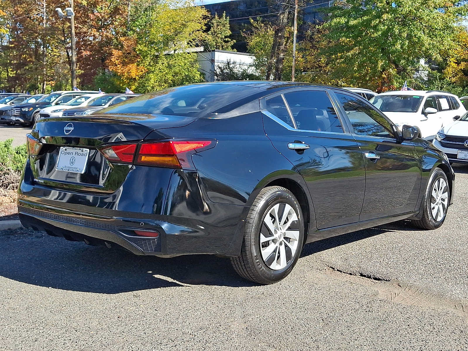 Used 2023 Nissan Altima 2.5 S FWD image 6