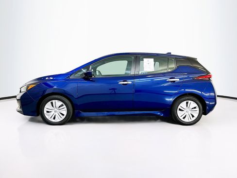 Used 2025 Nissan Leaf S FWD image 4