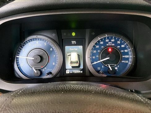 Used 2017 Toyota Sienna XLE w/ XLE Navigation Package FWD image 13