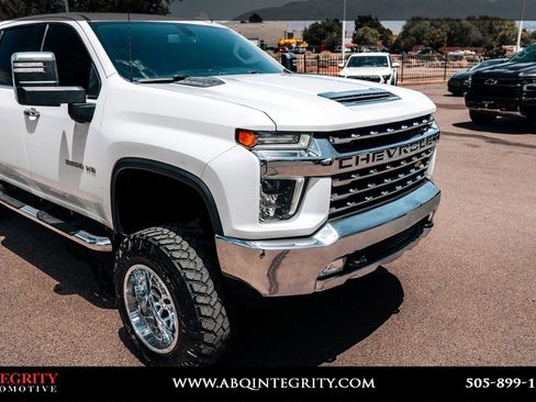 Used 2021 Chevrolet Silverado 2500 LT w/ All Star Edition AWD/4WD image 9