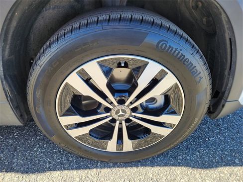 Certified 2025 Mercedes-Benz GLA 250 4MATIC image 23