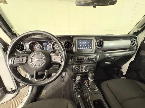 Used 2021 Jeep Wrangler Unlimited Sport AWD/4WD image 7