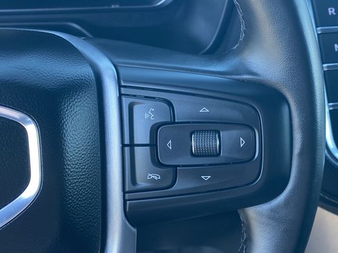 Used 2024 GMC Yukon SLT image 28