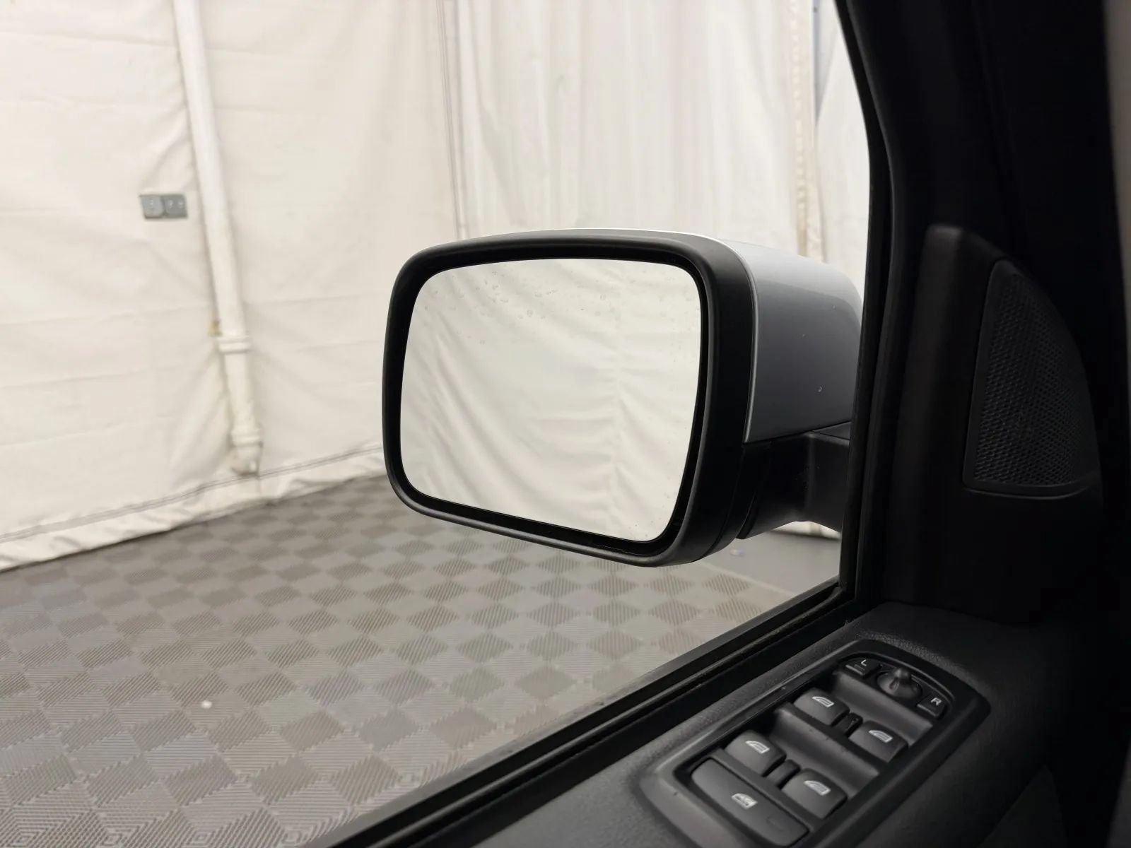 Used 2011 Land Rover LR4 HSE LUX AWD/4WD image 20