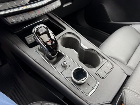 Used 2020 Cadillac XT4 Premium Luxury image 29