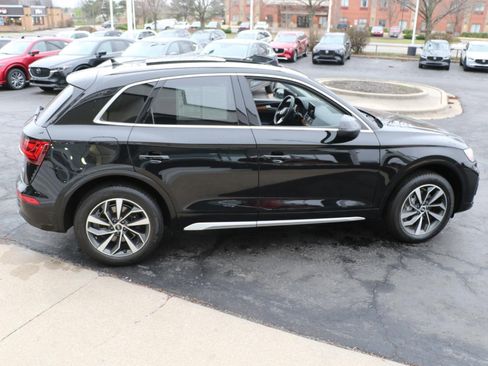 Used 2021 Audi Q5 2.0T Premium Plus w/ Premium Plus Package AWD/4WD image 5