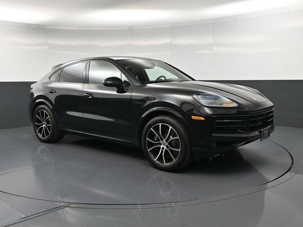 Certified 2025 Porsche Cayenne E-Hybrid Coupe AWD/4WD image 10