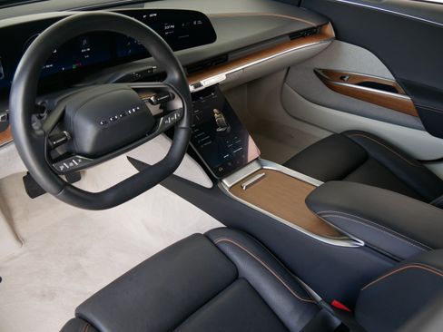Used 2023 Lucid Air Touring AWD/4WD image 13