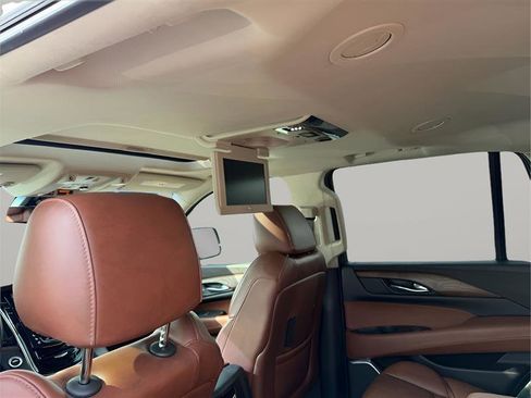 Used 2018 Cadillac Escalade Premium Luxury w/ LPO, Radiant Package image 58