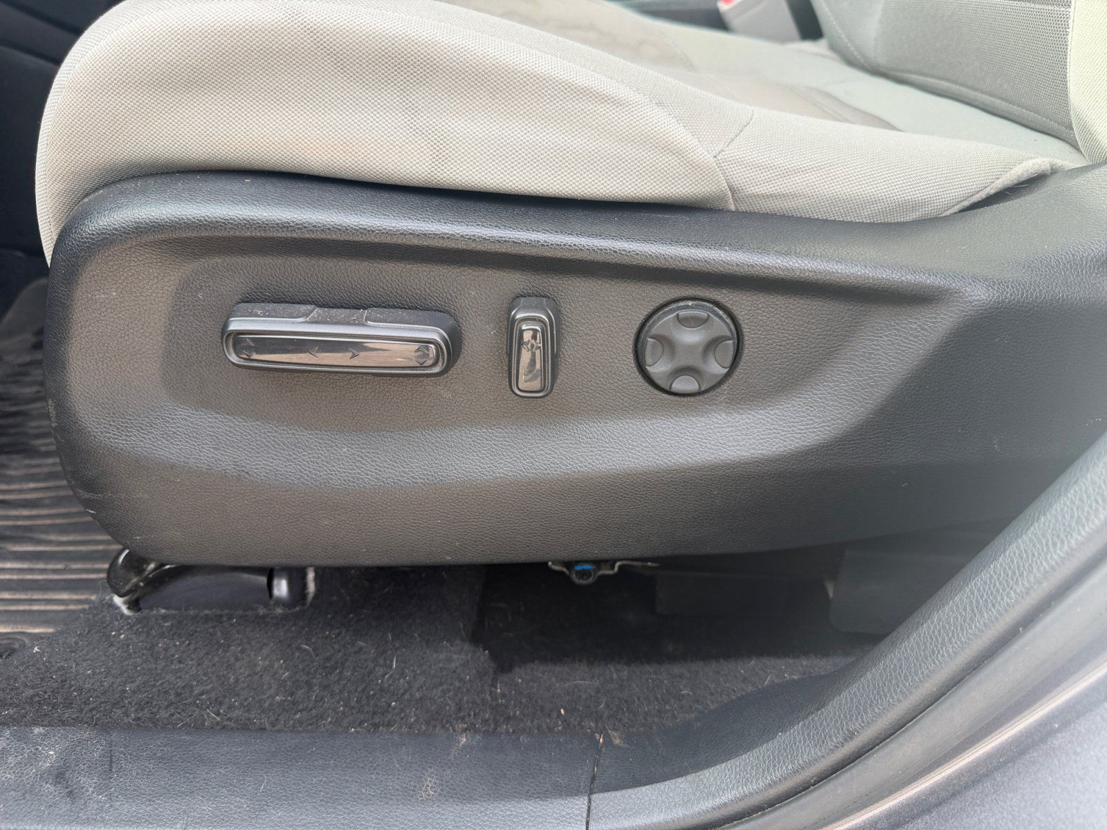 Used 2022 Honda CR-V EX image 19