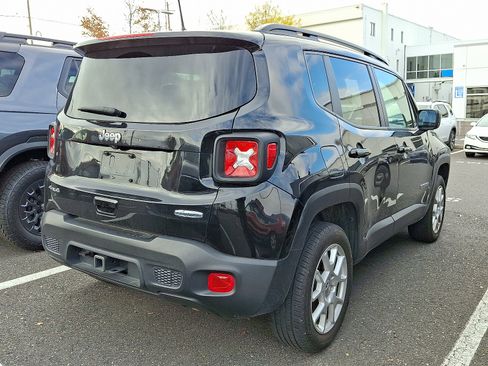 Used 2021 Jeep Renegade Latitude w/ Trailer Tow Group image 4