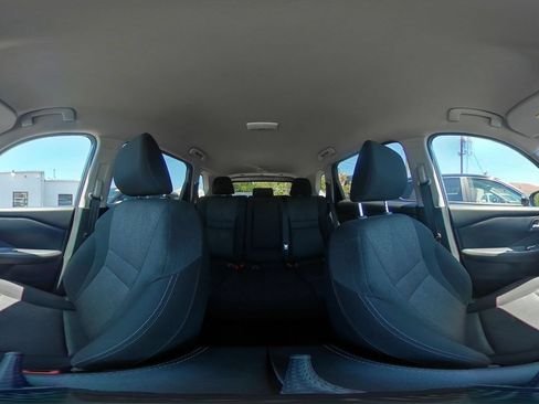 Used 2025 Nissan Rogue SV FWD image 44