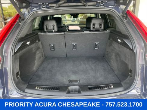 Used 2025 Cadillac XT4 Premium Luxury AWD/4WD image 22